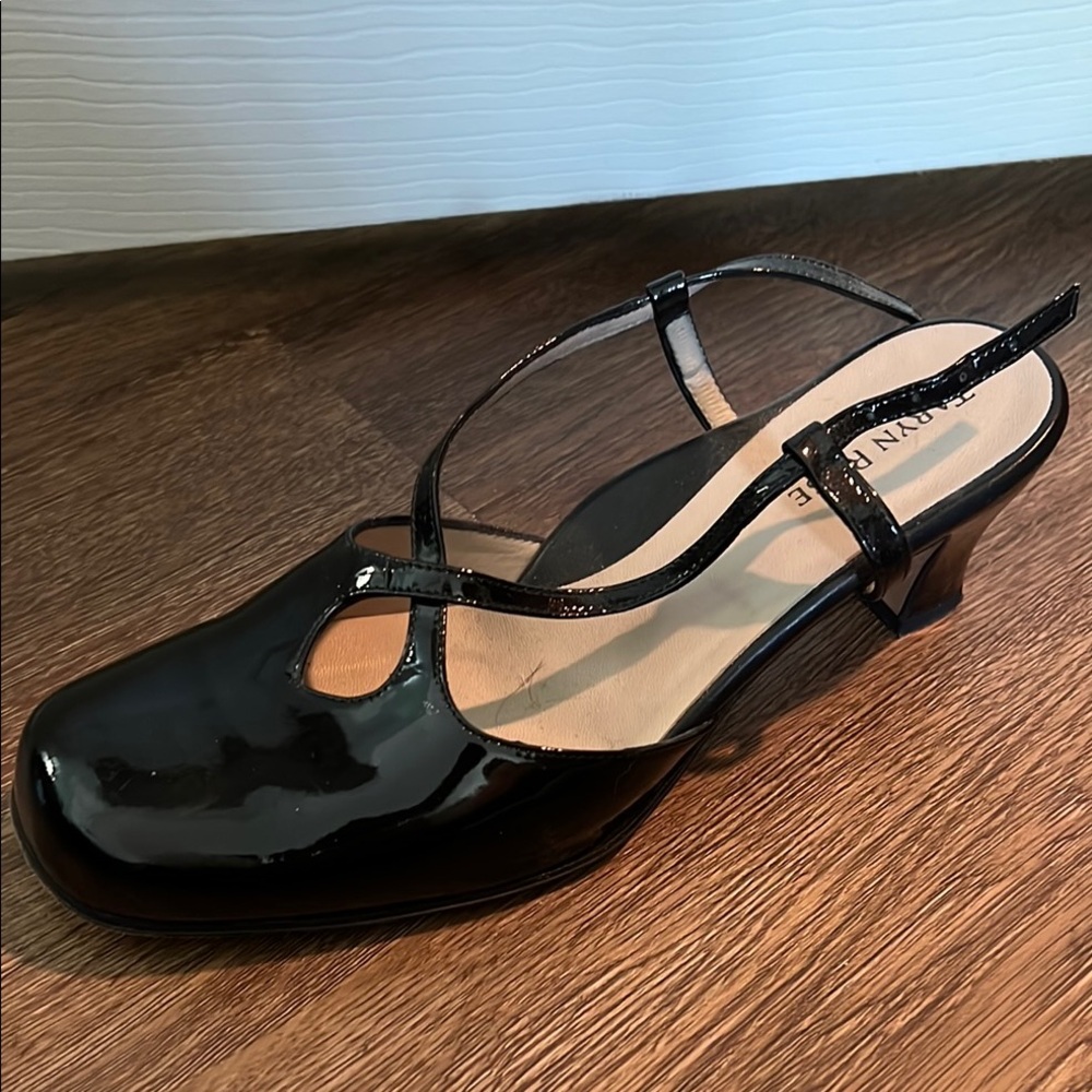 Taryn Rose Black Women's Shoes - Picture 7 of 12